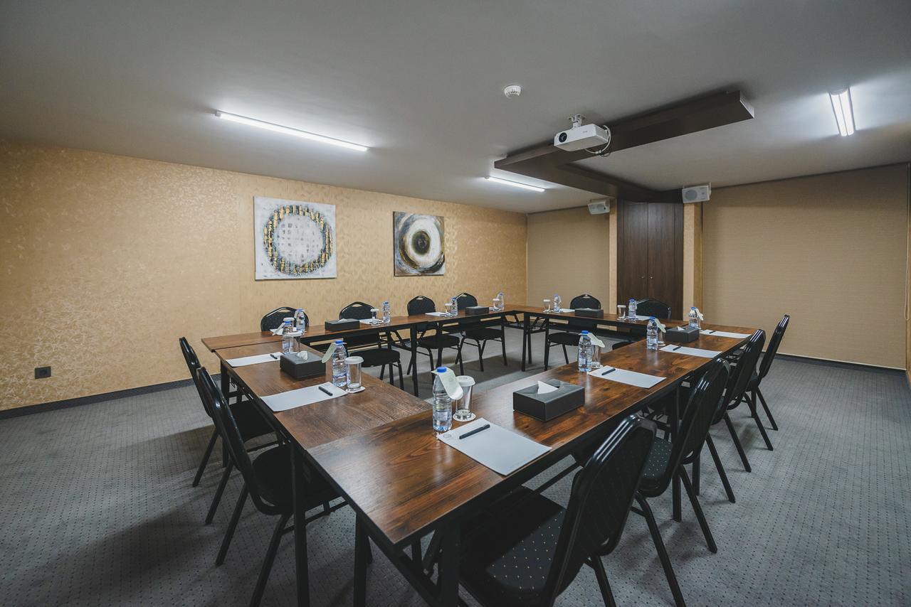 Louis V Hotel Beirut Ngoại thất bức ảnh